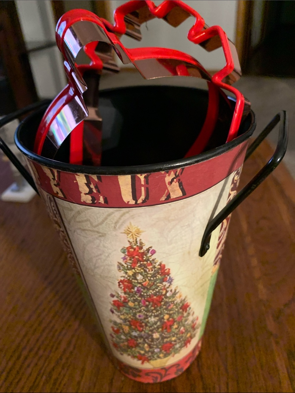 Christmas cookie cutters large size and utensil holder and small candle bundle